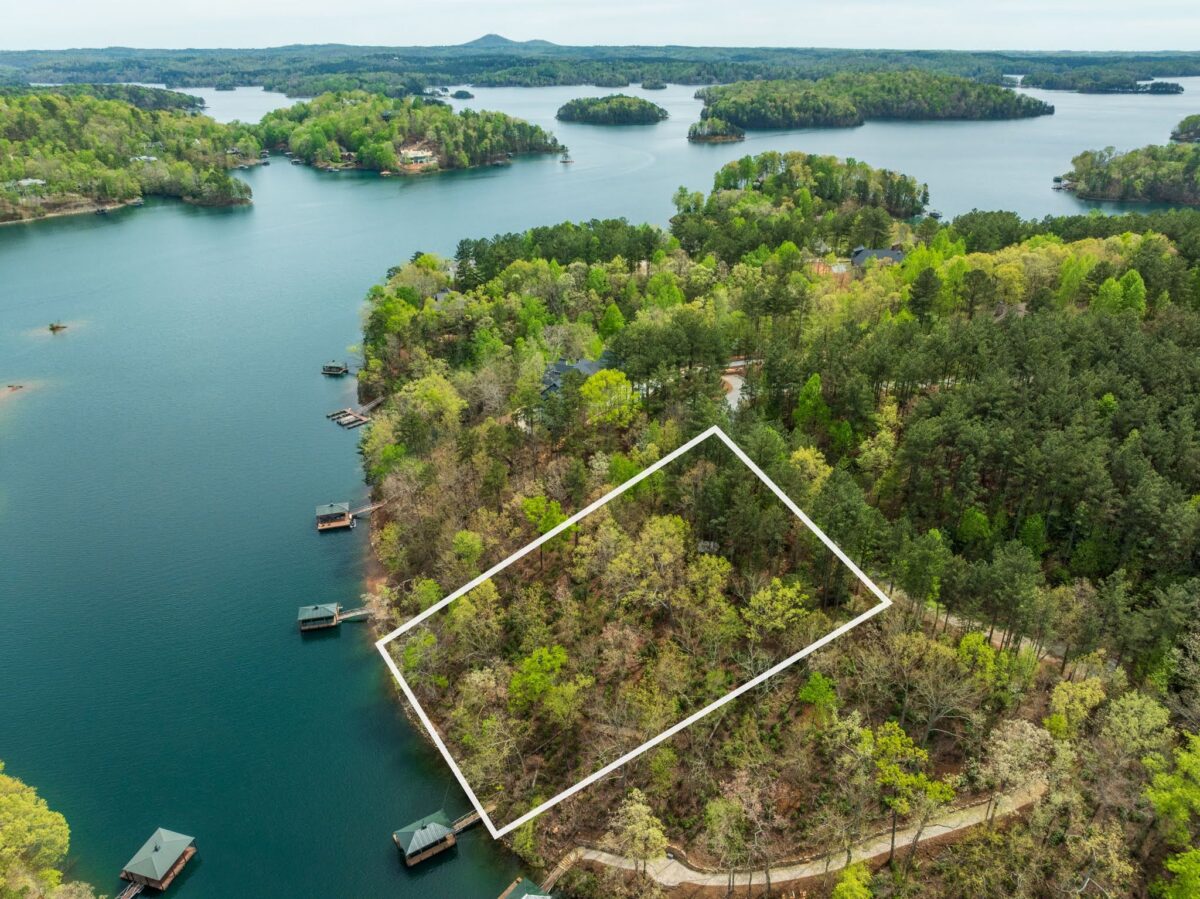 The Cliffs Real Estate